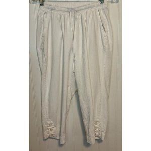 C.D. Petites Women’s Size Medium White Capri Pants Elastic Waist Drawstring